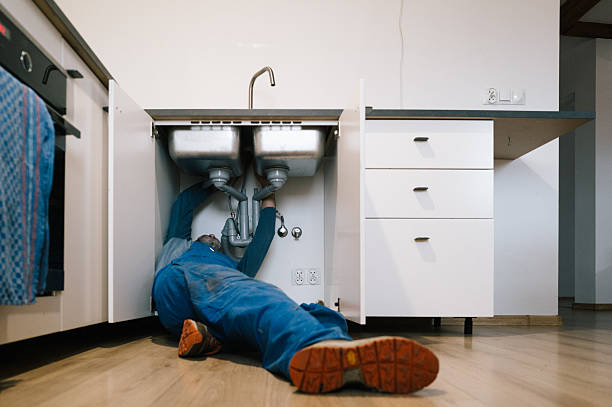 Professional Leak Detection technician working in Caledonia, MS